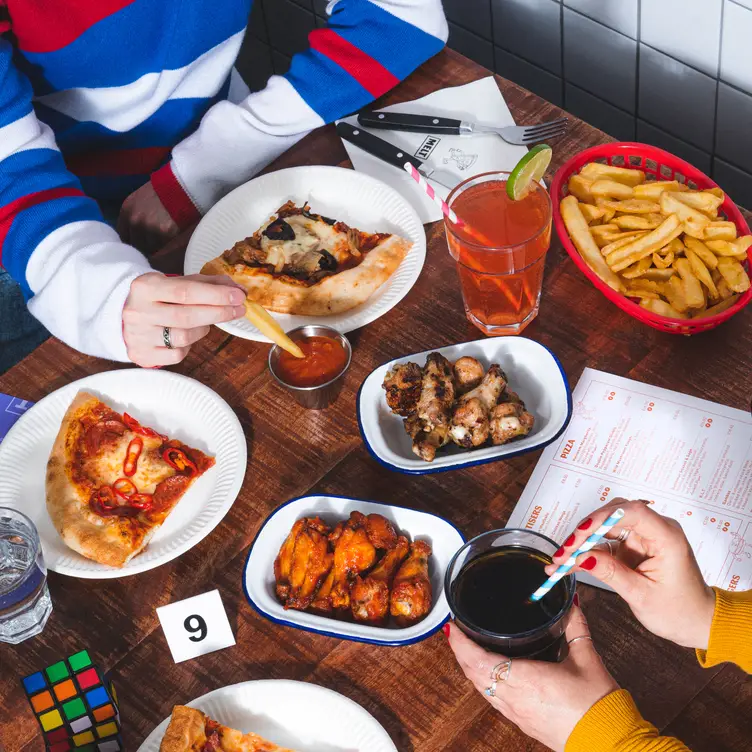 Slices, Buns + Beers at MELT in Bromsgrove - MELT, Bromsgrove, Worcestershire