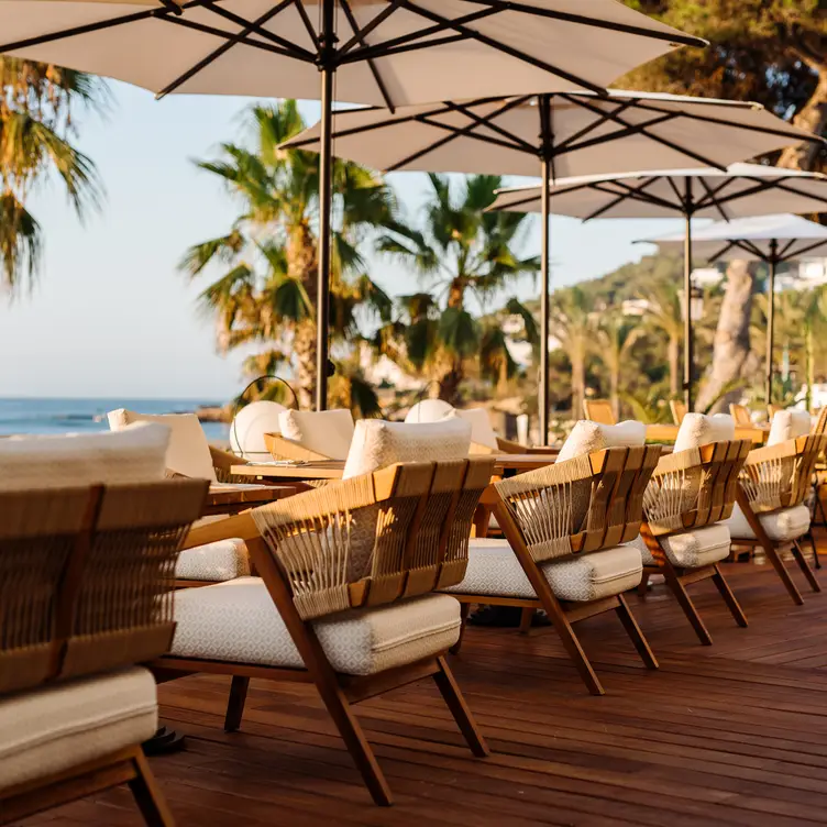 Restaurante frente al mar - Ocean Brasserie at Hotel Riomar Tribute Portfolio, Ibiza, ibiza