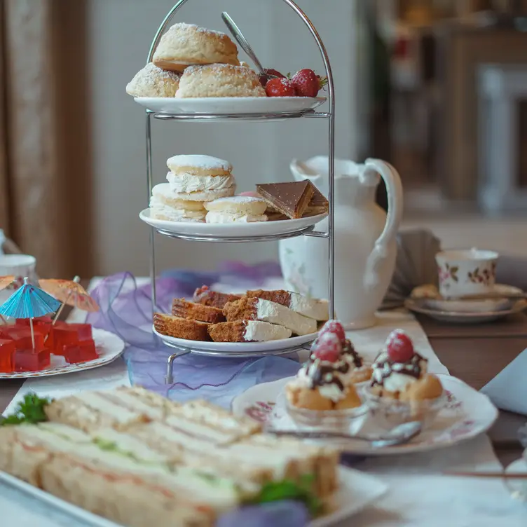 Inverness Palace Hotel &amp; Spa Afternoon Tea - Afternoon Tea at Palace Hotel & Spa, Inverness, Highland
