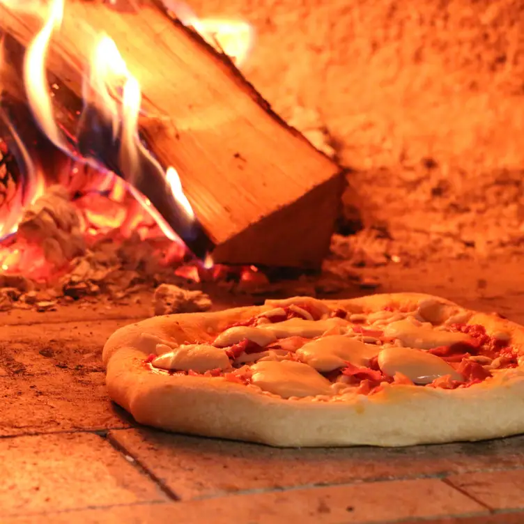 Bocconcini's wood-burning oven pizza - Bocconcini, London, ON
