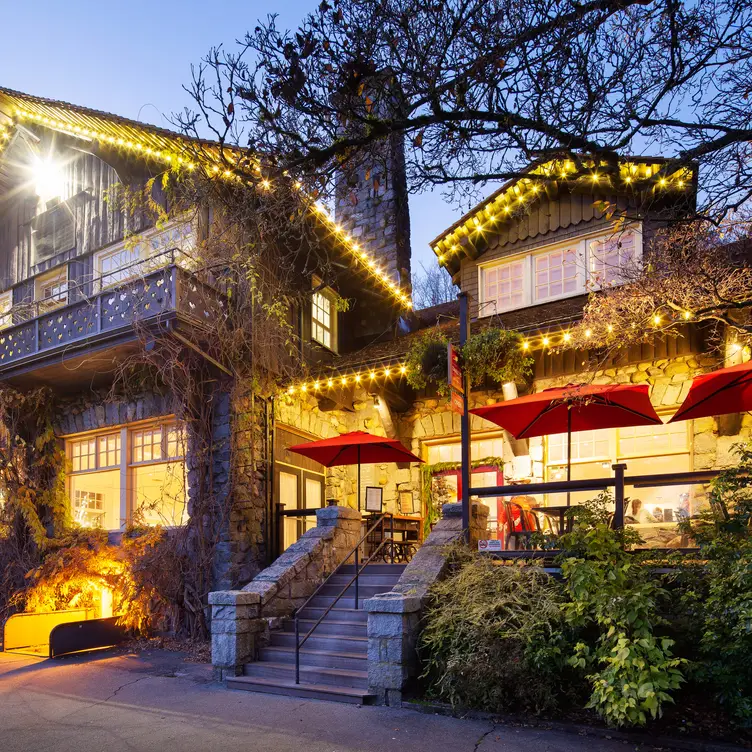 Stanley's Bar &amp; Grill Exterior - Stanley's Bar and Grill, Vancouver, BC