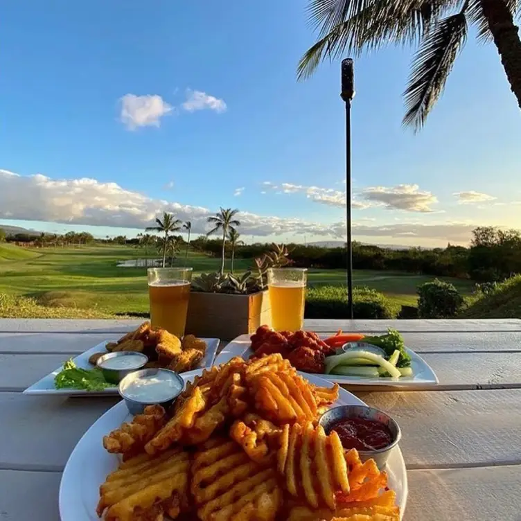 Gilligans Bar & Grill, Kihei, HI