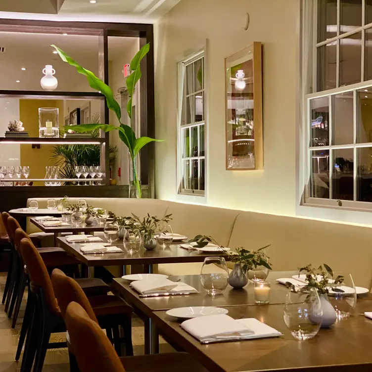 Mogano by Giorgio Locatelli Dining - Mogano by Giorgio Locatelli New Providence Nassau