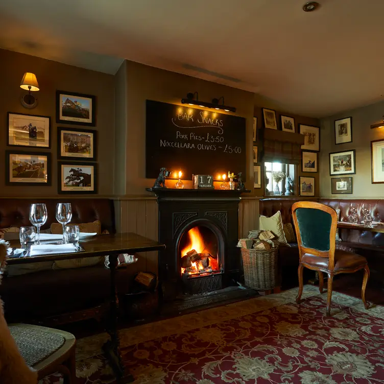 Johnny's Bar - The Duncombe Arms, Ashbourne, Derbyshire