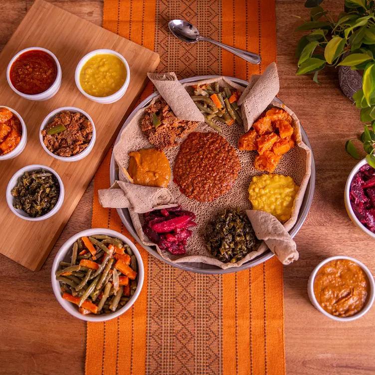 Yetsom Beyaynetu - Ethiopian Vegan Platter - Buunni Coffee - Inwood, New York, NY