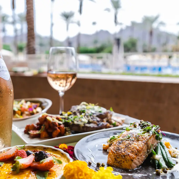 Cava - Renaissance Esmeralda Resort & Spa，CAIndian Wells