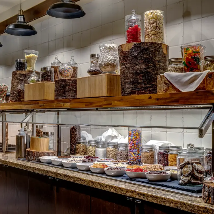 Cinnamon Bear Grille Hilton Whistler Resort and Spa Restaurant