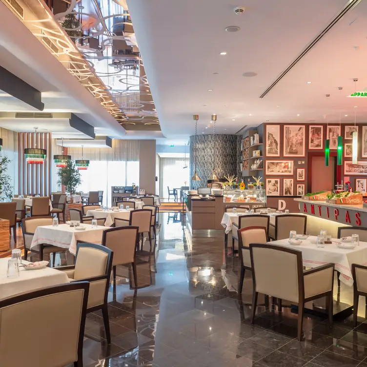 Dino’s Bistro Italiano  / Pearl Rotana Capital Centre / Abu Dhabi，Abu DhabiAbu Dhabi