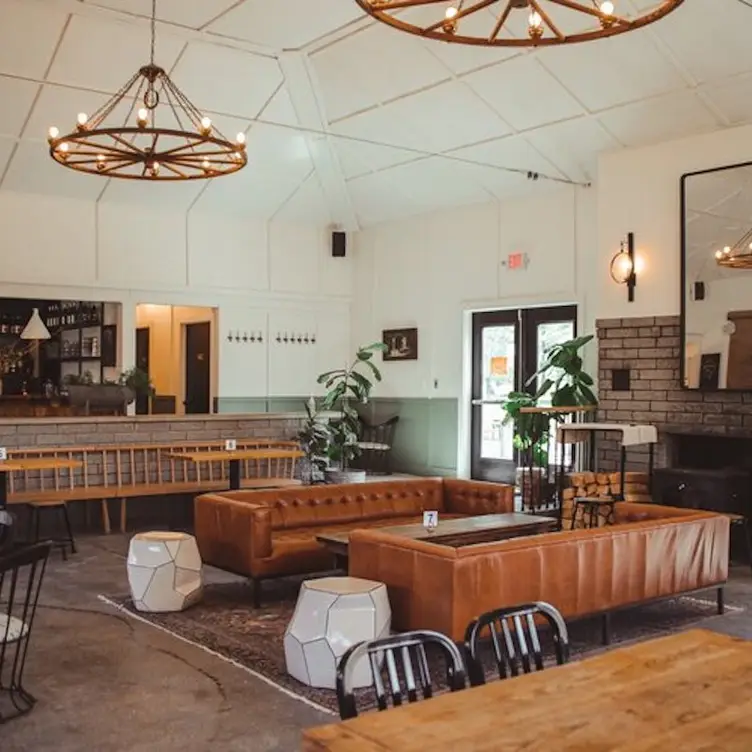 Woodhouse Pizza, Greenville, NY