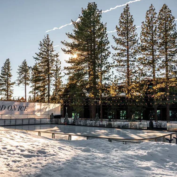Edgewood on Ice - Ice Rink @ Edgewood, Stateline, NV