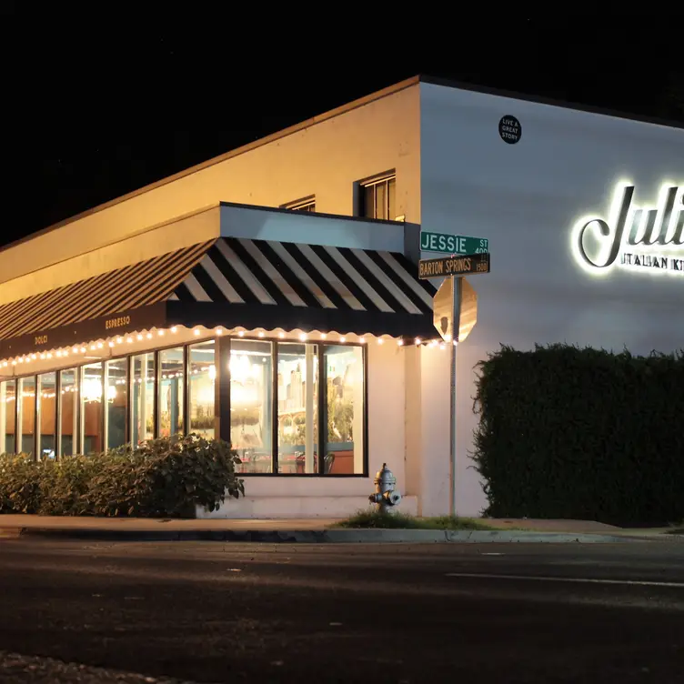 Juliet Italian Kitchen - Barton Springs TX Austin