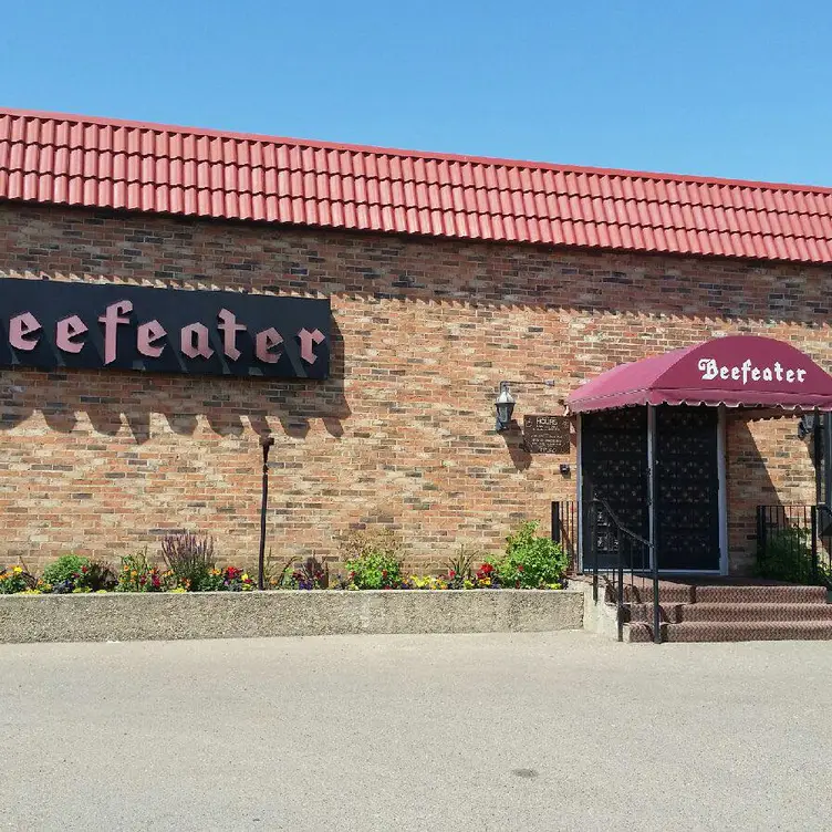 Beefeater Steak House，ABMedicine Hat