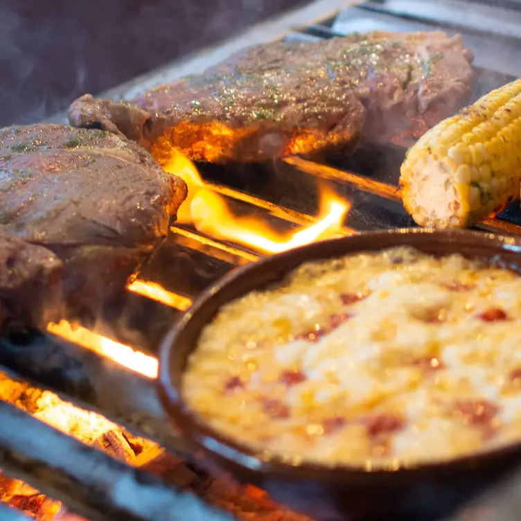 Platillos  - Colorado Grill, San José del Cabo, BCS