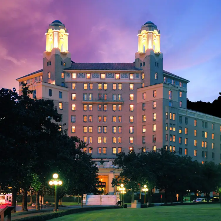 Dining Services at Arlington Hotel, Hot Springs, AR