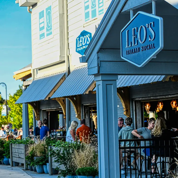 Leo's Italian Social - Cuyahoga Falls, Cuyahoga Falls, OH