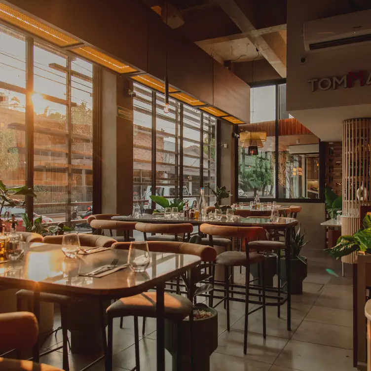 TomMa liquor store and pizza bar, Córdoba, VER
