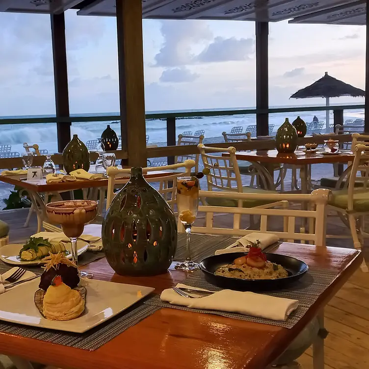 All Day Casual Beachside Dining - Calabash Beach Bistro Christ Church Oistins