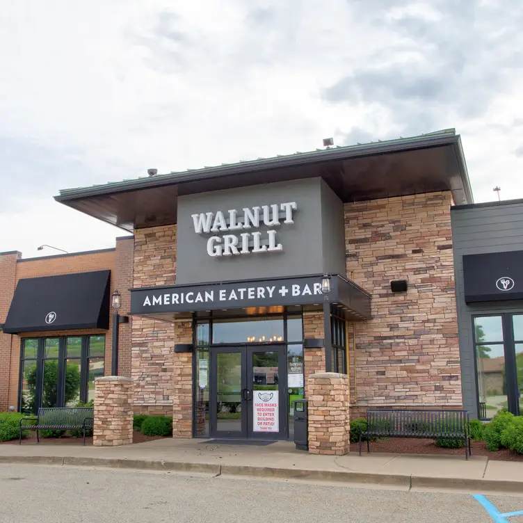 Walnut Grill - Washington PA, Washington, PA