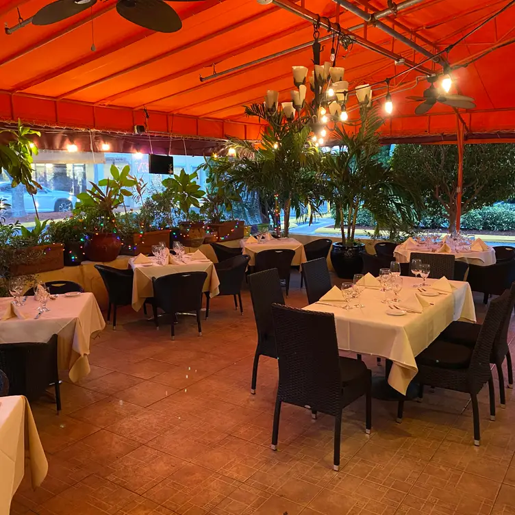 Our Patio. Dining Area  - Divino Ristorante Italiano FL Palm Beach Gardens