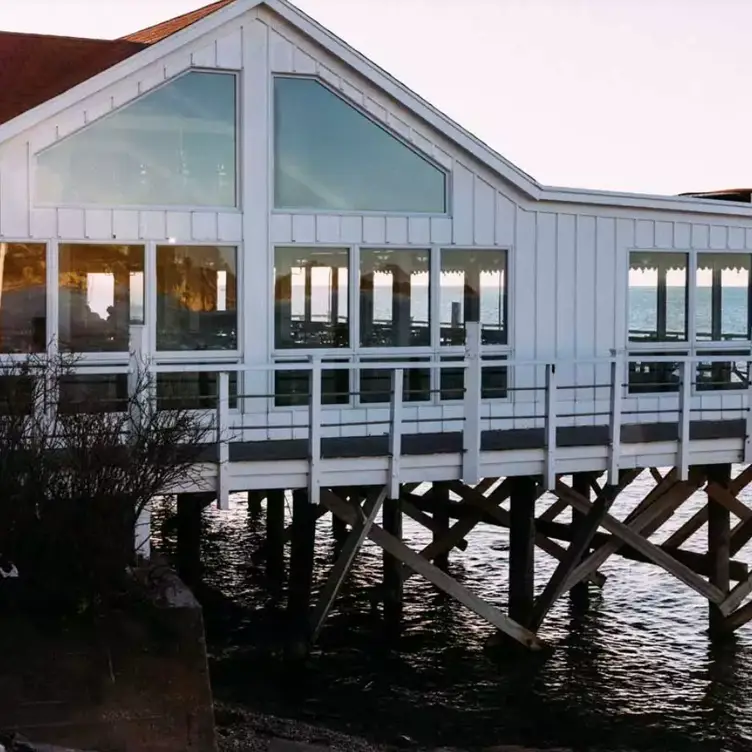 Deck - The Halyard Restaurant at Sound View，NYGreenport