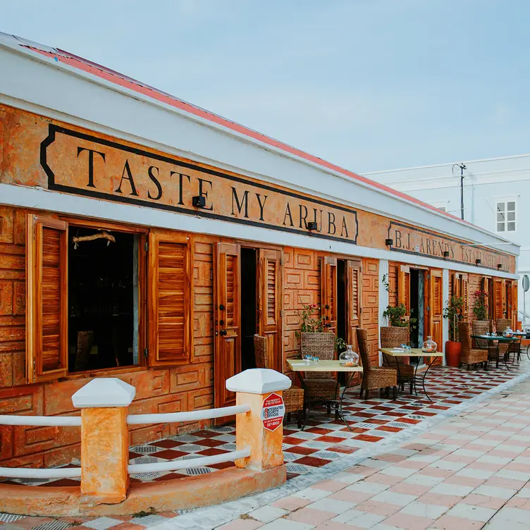 Our front porch  - Taste My Aruba, Oranjestad, Aruba