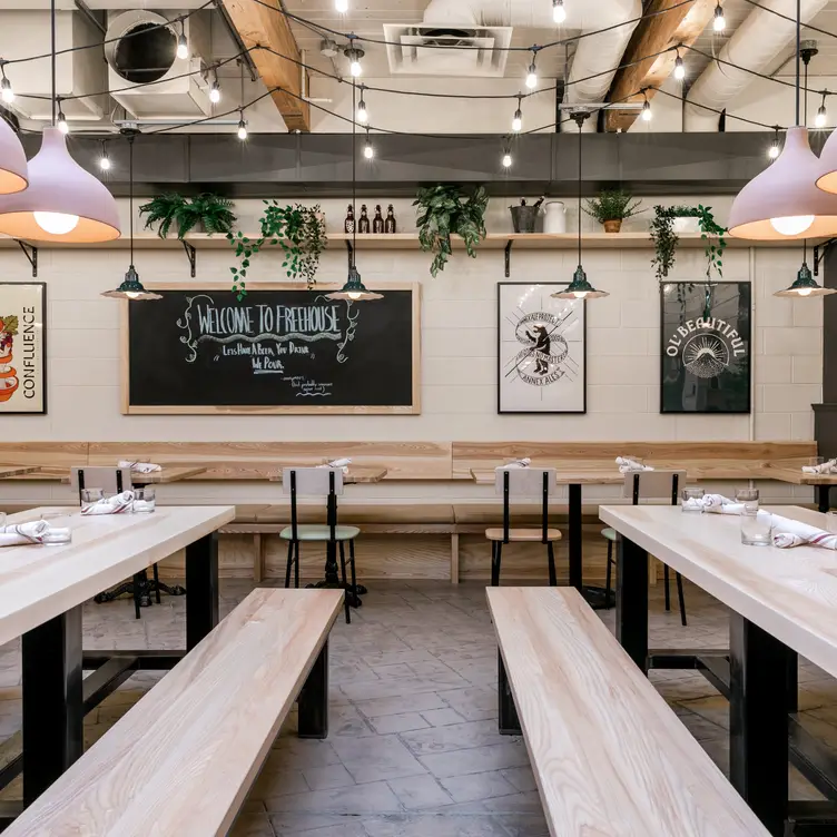 FREE HOUSE | Local Beer & Food Hall, NW Calgary, AB