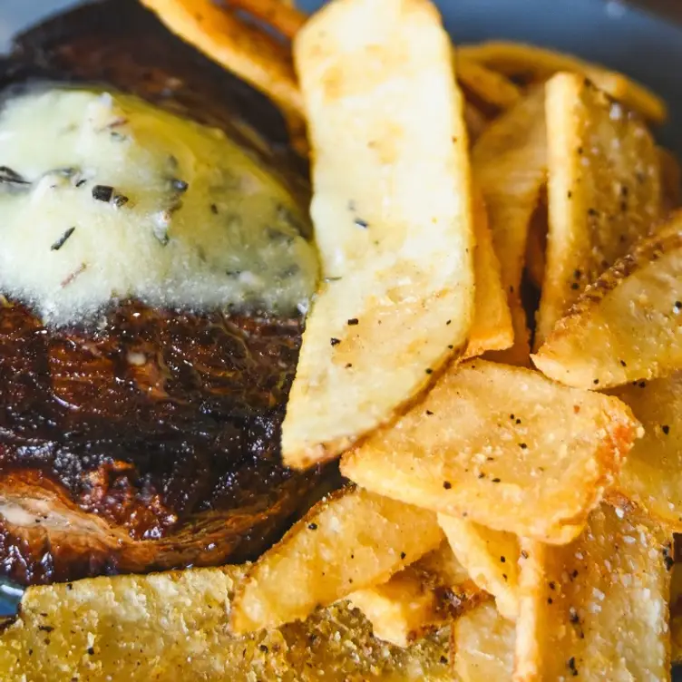 Charred Steak & Oyster Bar, Ocean Springs, MS