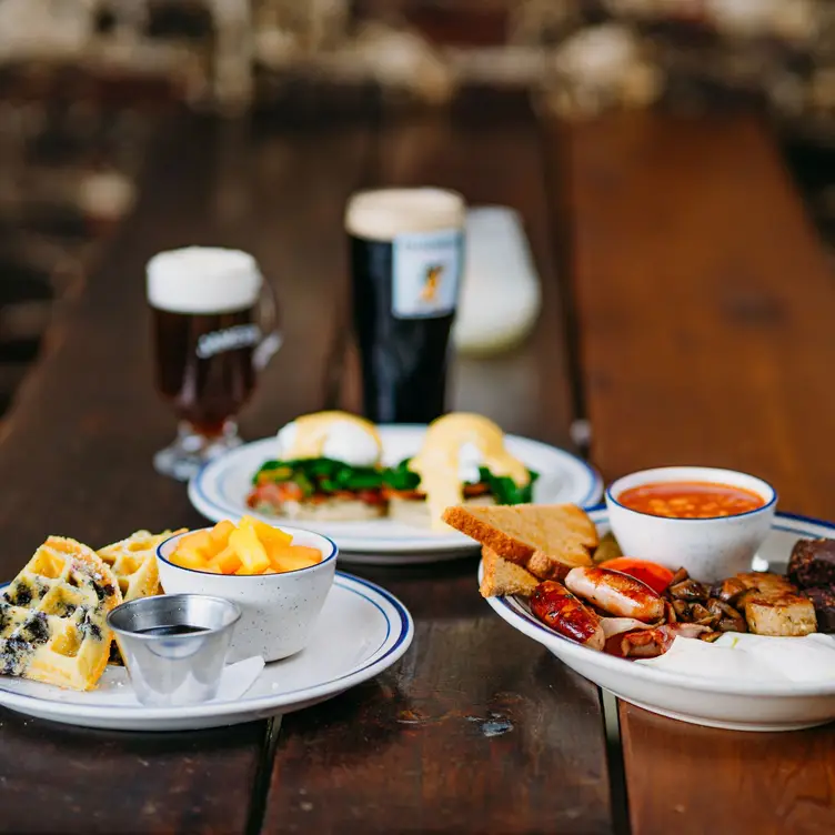 Irish American pub with a great atmosphere - The Workman's Friend, Charlotte, NC