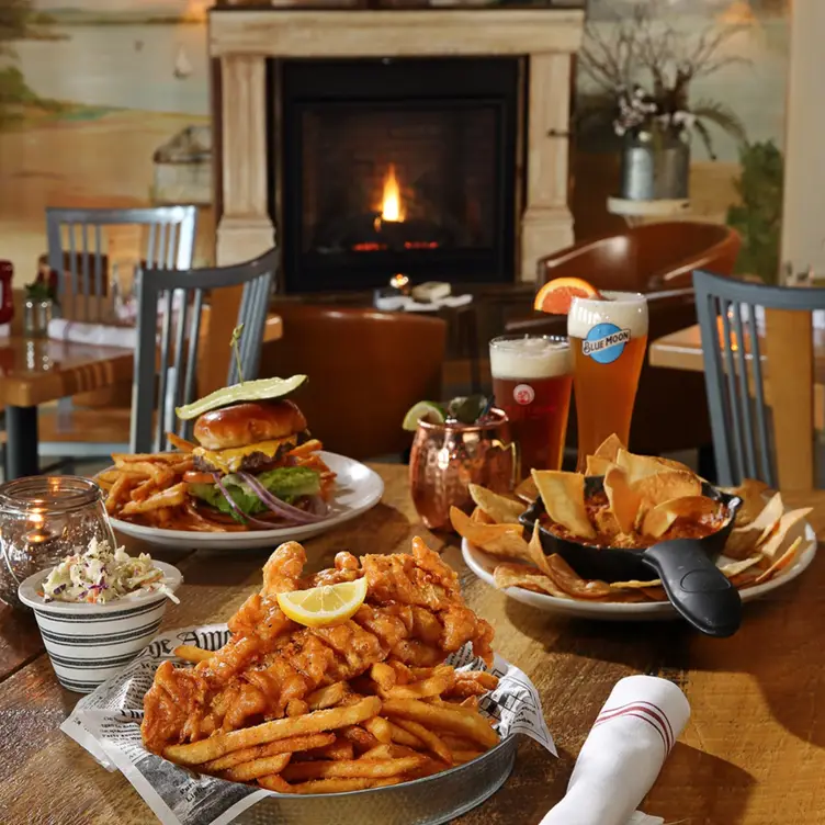 Dock Browns Lakeside Tavern, Saratoga Springs, NY