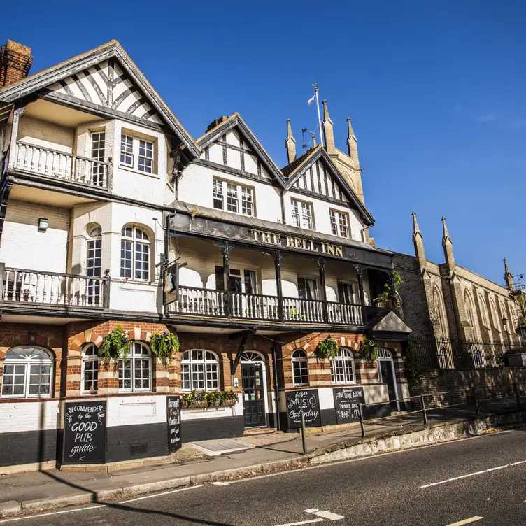 The Bell Inn - Hampton, London, ENG
