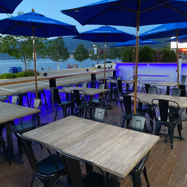 Amazing patio with an even better view - Socialē on Lake Shore BC Penticton