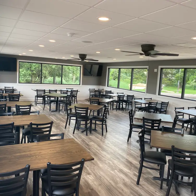 Dining Room - The Lakes Country Club，ILMarseilles