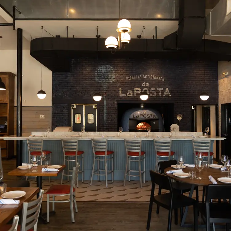 da LaPosta, Newton, MA