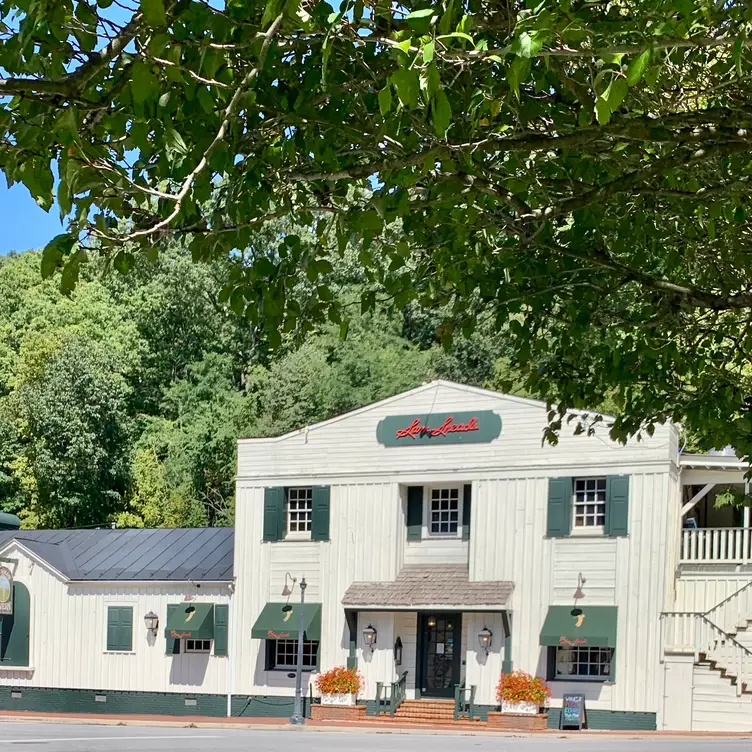 Sam Snead Tavern VA Hot Springs