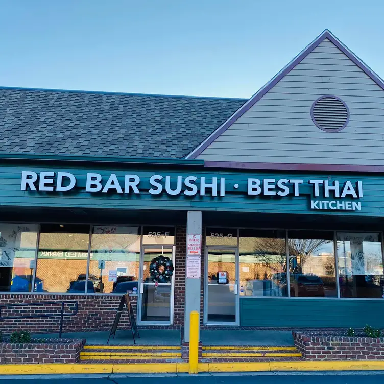 Red Bar Sushi & Best Thai Kitchen - Leesburg, Leesburg, VA