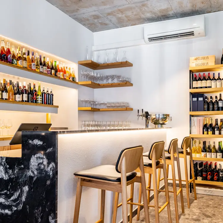 Adela Wine Bar, Albion, AU-QLD