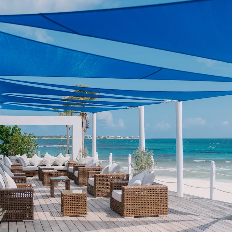 Coastal classics with craft cocktails &amp; live music - Breezes-Aurora Anguilla Resort, Rendezvous Bay, Anguilla