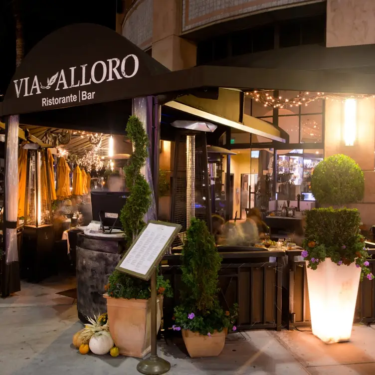 Via Alloro, Beverly Hills, CA