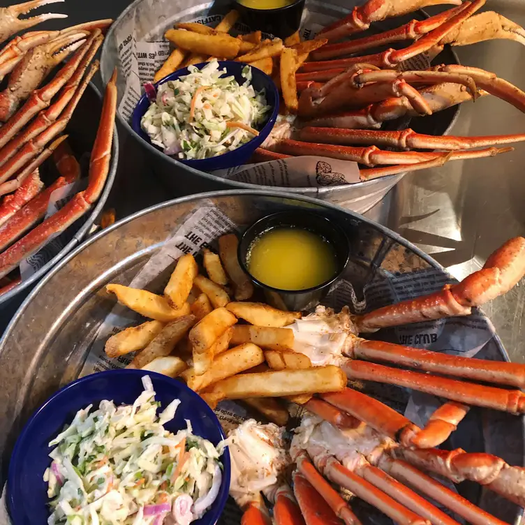 Casual seafood &amp; more, covered patio, full bar - Surf Shack Coastal Kitchen, Tampa, FL