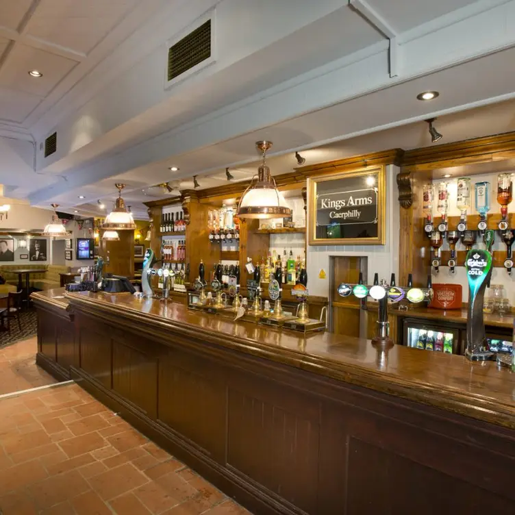 Kings Arms Caerphilly，Mid GlamorganCaerphilly