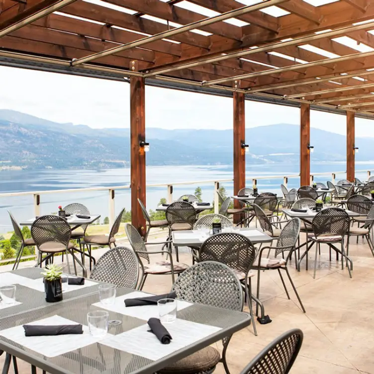 The Lookout Patio  - The Lookout Restaurant at Gray Monk，BCLake Country