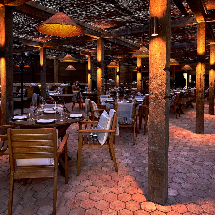 A Rustic Dining Experience, London Bridge SE1 - In Horto, London, Greater London