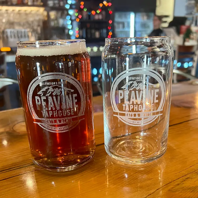 Peavine Taphouse Eats and Beats, Reno, NV