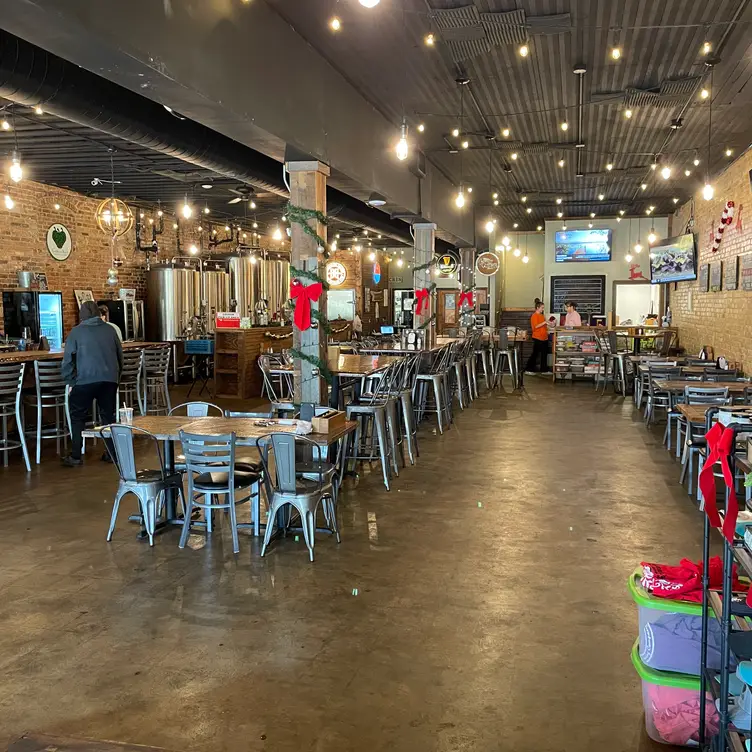 Southern Hart Brewing Company - Great Atmosphere - Southern Hart Brewing Company, Hartwell, GA