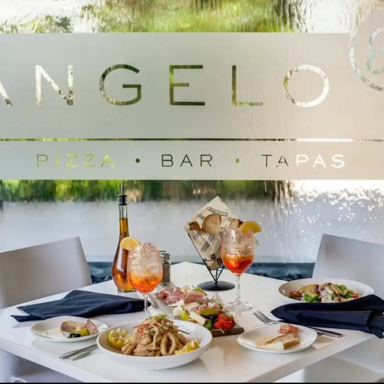 Angelo Elia Pizza, Wine Bar and Tapas - Oakland Park, Oakland Park, FL