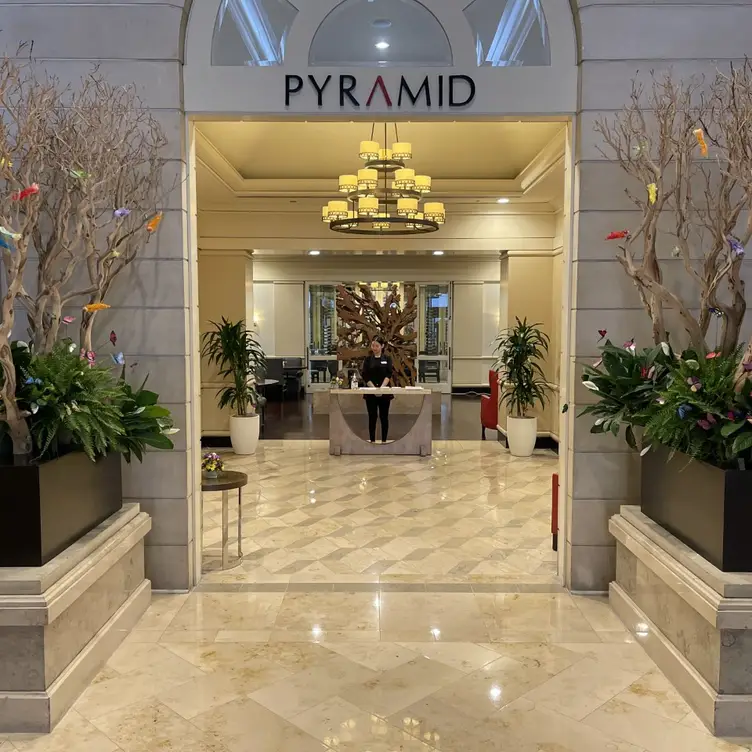 Pyramid Restaurant and Bar, Dallas, TX