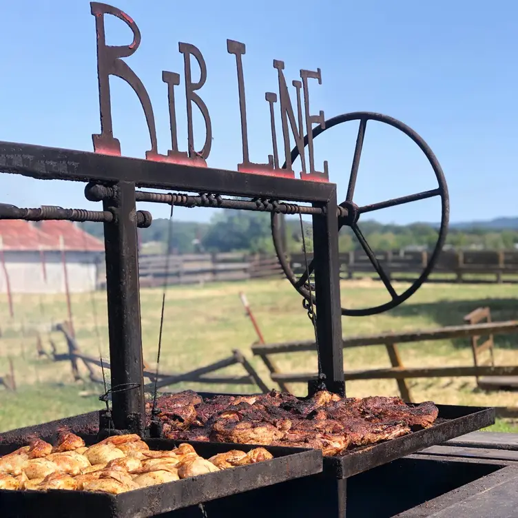 Rib Line is a family friendly restaurant. - Rib Line By The Beach, Grover Beach, CA