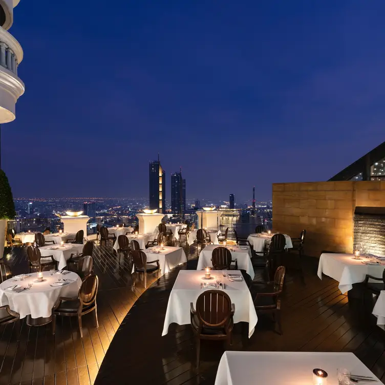 Outdoor Sitting Area - View from the Restaurant   - Breeze – Tower Club at lebua State Tower，BangkokBang Rak