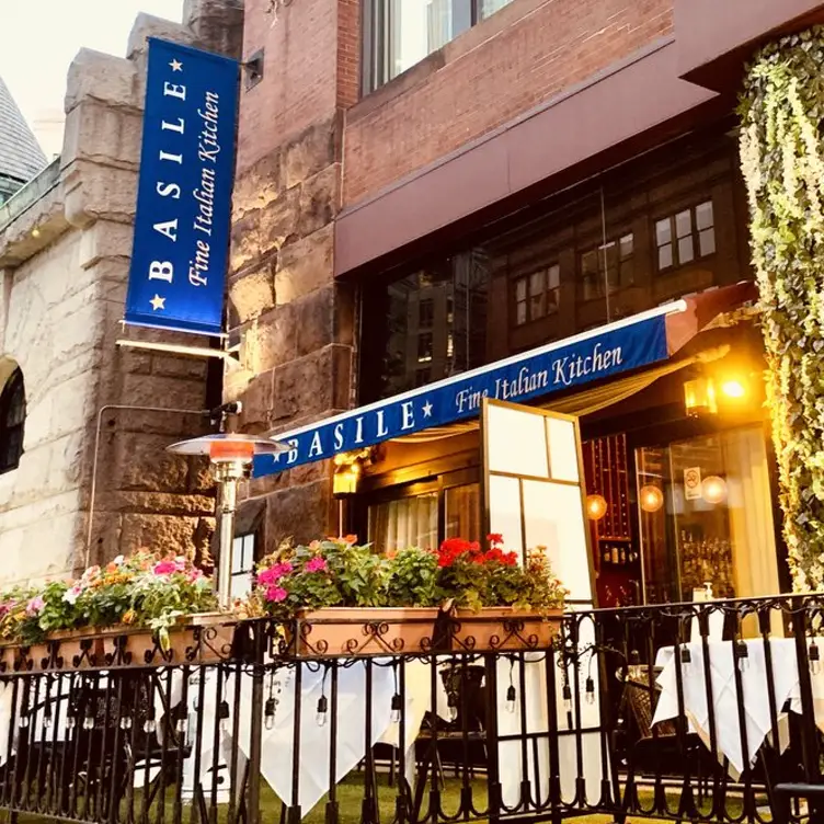 BASILE - Fine Italian Kitchen，MABoston