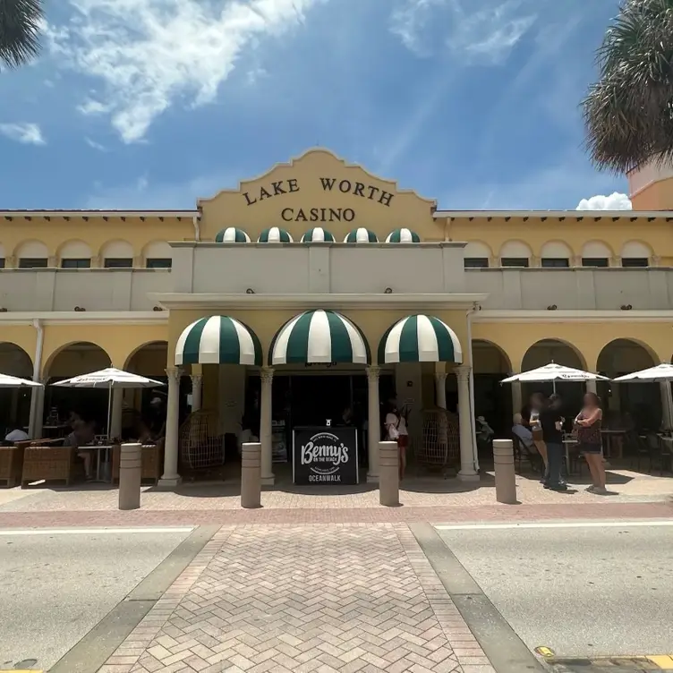 Benny's on the Beach - Oceanwalk, Lake Worth, FL